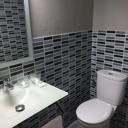Pensión Lido 2*